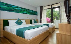 Emerald Hotel Cat Ba