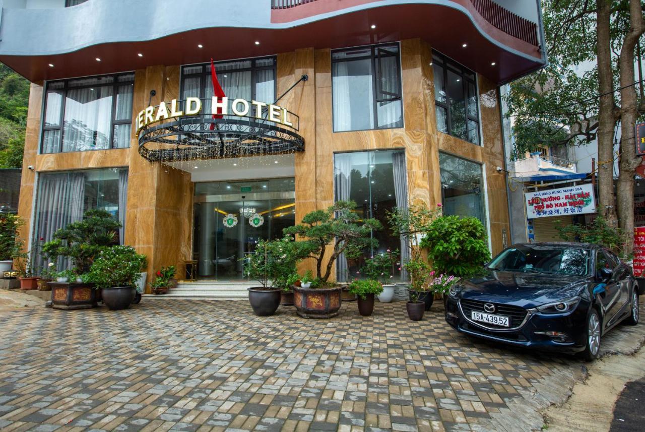 Emerald Hotel Cat Ba Dong Khe Sau Exterior photo