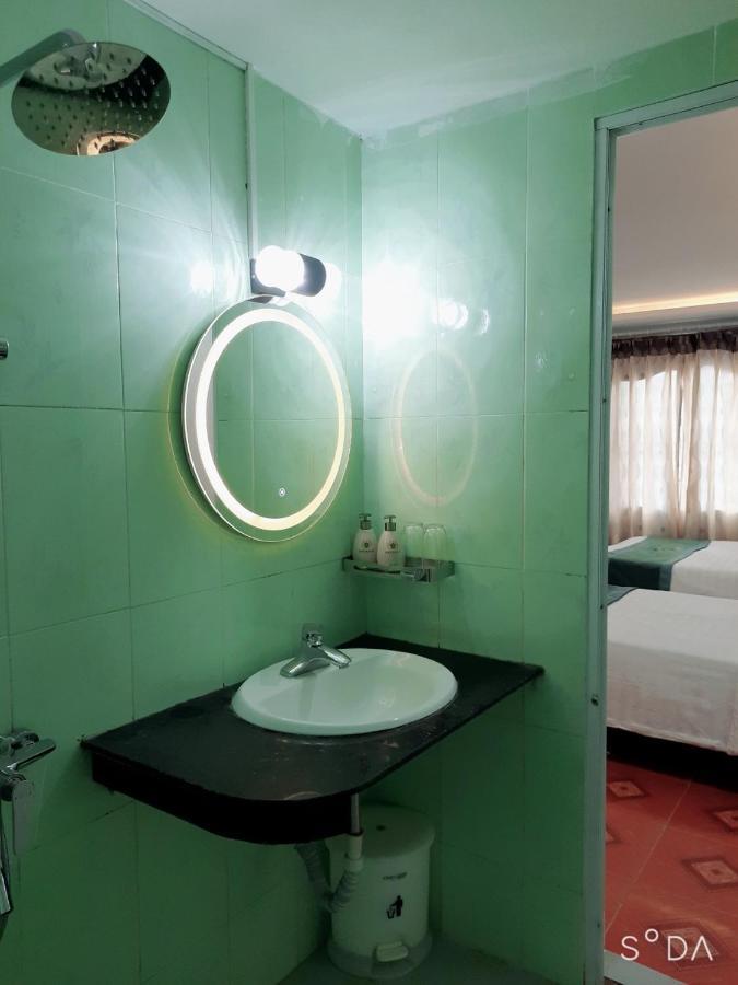 Emerald Hotel Cat Ba Dong Khe Sau Exterior photo